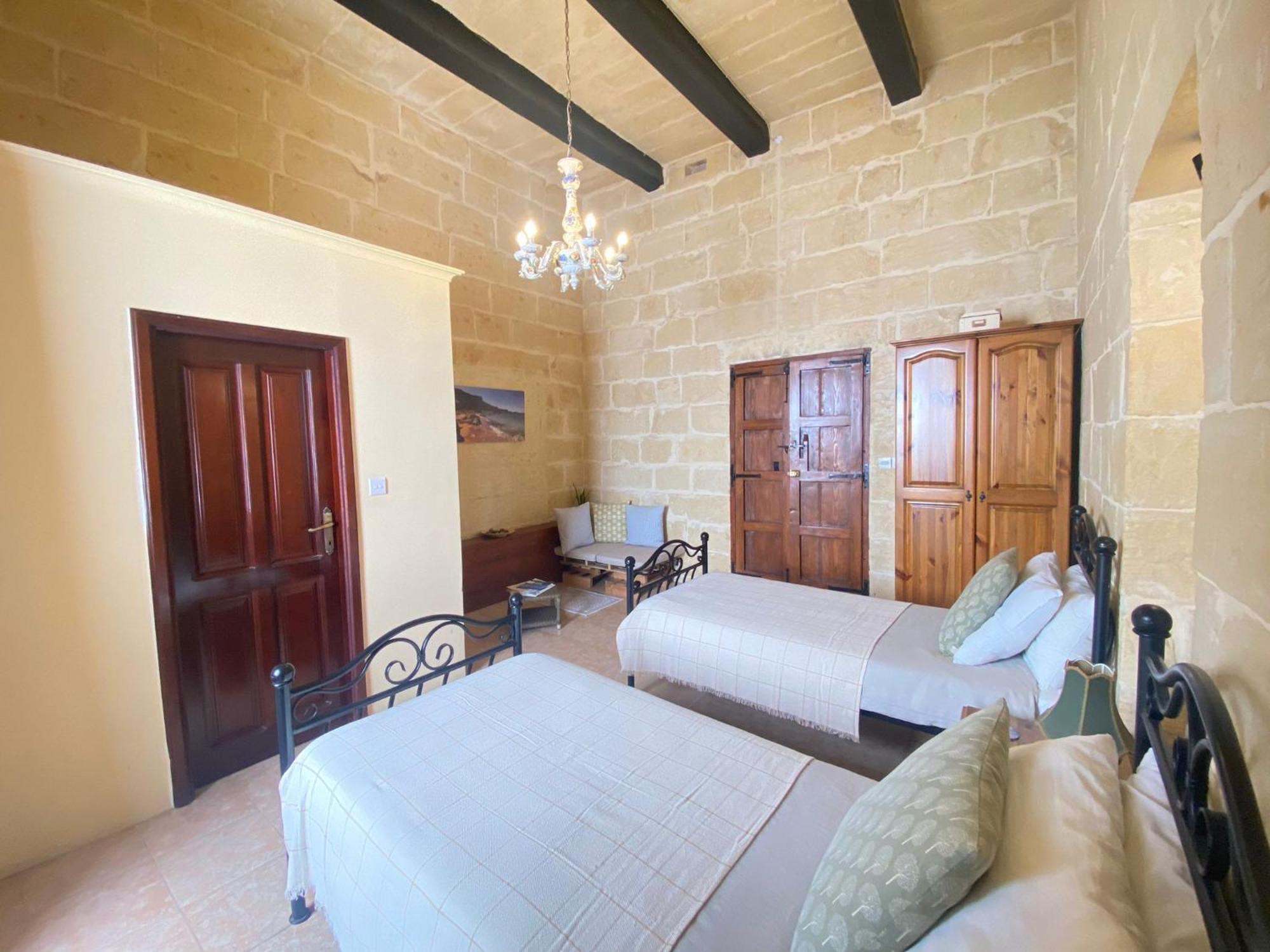 A La Maison B&B Xagħra Exterior foto